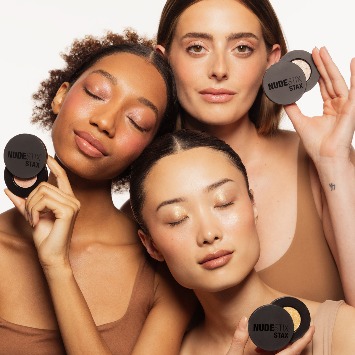 NUDESTIX NUDE EYE LIGHTS STAX SET (SET DE MAQUILLAJE)